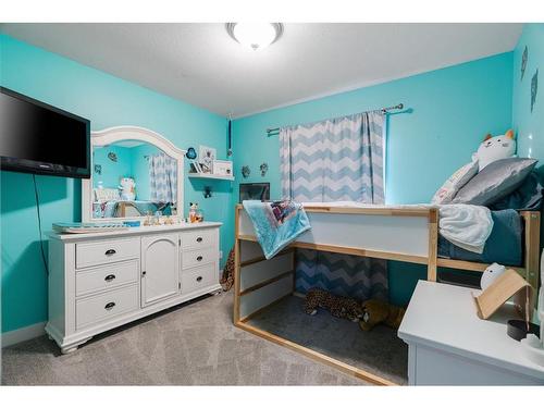 128 Honeysuckle Way, Fort Mcmurray, AB - Indoor Photo Showing Bedroom