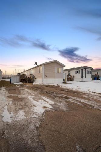 284 Cree Road, Fort Mcmurray, AB - Outdoor