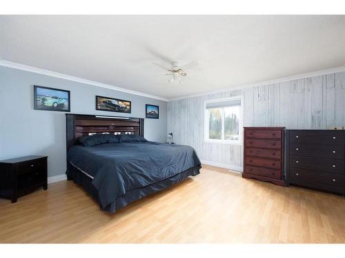 177 Singer Drive, Anzac, AB - Indoor Photo Showing Bedroom