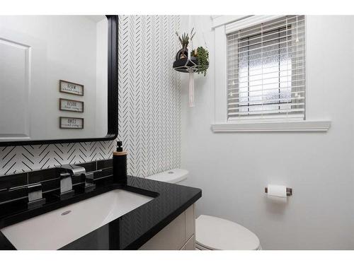 165 Chalifour Street, Fort Mcmurray, AB - Indoor Photo Showing Bathroom