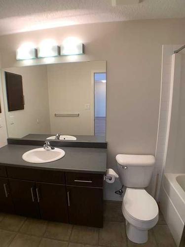 2407-135B Sandpiper Road, Fort Mcmurray, AB - Indoor Photo Showing Bathroom