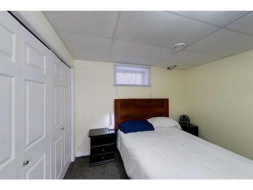 184 Shetland Garden, Fort Mcmurray, AB - Indoor Photo Showing Bedroom