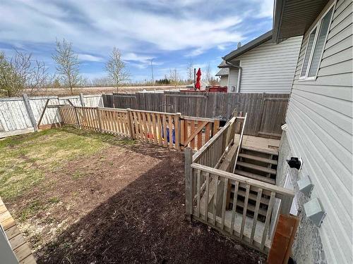 184 Shetland Garden, Fort Mcmurray, AB - Outdoor With Exterior