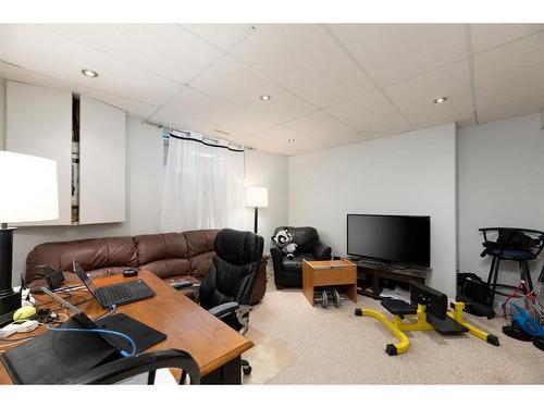 128 Paris Crescent, Fort Mcmurray, AB - Indoor Photo Showing Office