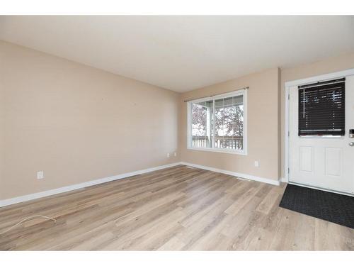 128 Paris Crescent, Fort Mcmurray, AB - Indoor Photo Showing Other Room