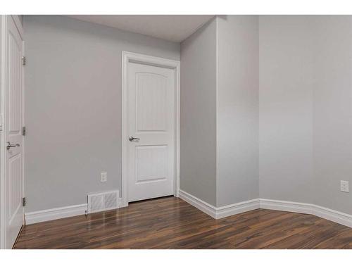 111 Crane Place, Fort Mcmurray, AB - Indoor Photo Showing Other Room