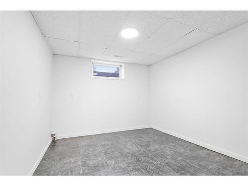146 Mcconachie Crescent, Fort Mcmurray, AB - Indoor Photo Showing Other Room