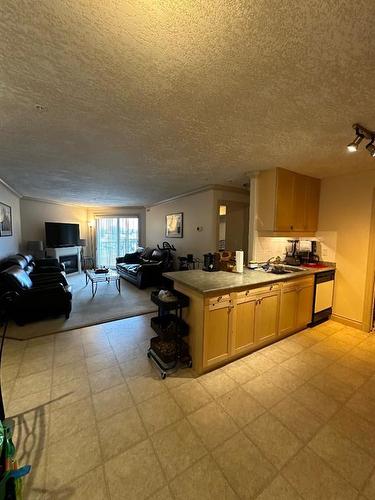 2108-38 Riedel Street, Fort Mcmurray, AB - Indoor Photo Showing Kitchen