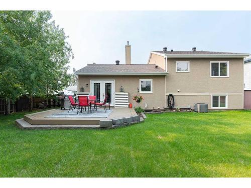 136 Brosseau Crescent, Fort Mcmurray, AB - Outdoor With Deck Patio Veranda With Exterior