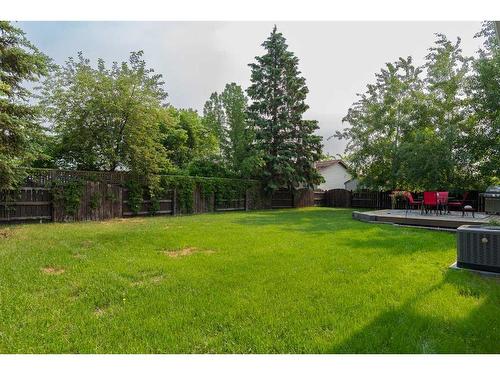 136 Brosseau Crescent, Fort Mcmurray, AB - Outdoor With Backyard