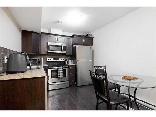 240 Comeau Crescent, Fort Mcmurray, AB - Indoor Photo Showing Kitchen
