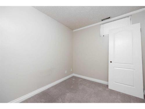 125 Ryan Lane, Fort Mcmurray, AB - Indoor Photo Showing Other Room