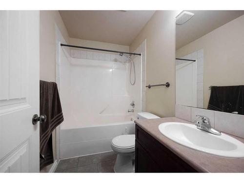 125 Ryan Lane, Fort Mcmurray, AB - Indoor Photo Showing Bathroom