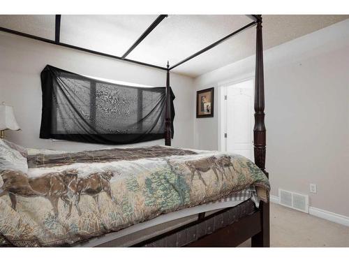 125 Ryan Lane, Fort Mcmurray, AB - Indoor Photo Showing Bedroom