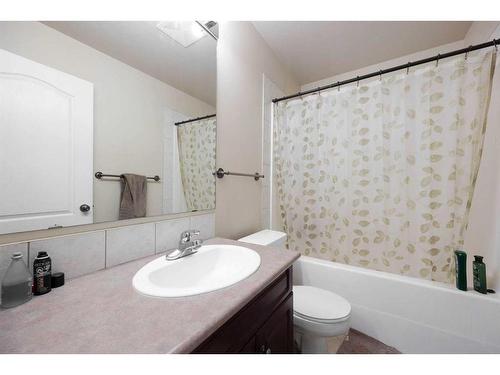 125 Ryan Lane, Fort Mcmurray, AB - Indoor Photo Showing Bathroom