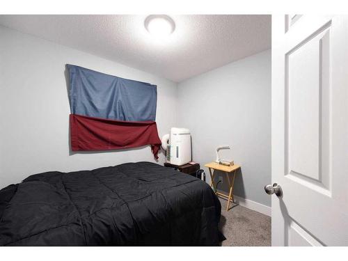 285 Sandstone Lane, Fort Mcmurray, AB - Indoor Photo Showing Bedroom