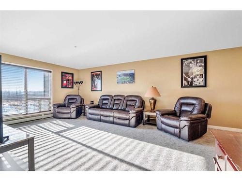 1028-201 Abasand Drive, Fort Mcmurray, AB - Indoor Photo Showing Living Room