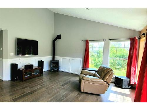 330 Ulliac Drive, Lac La Biche, AB - Indoor Photo Showing Living Room