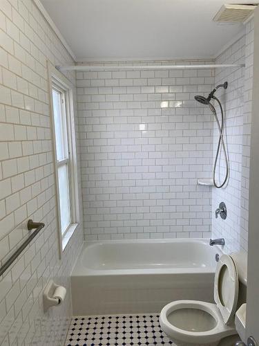 10319 Churchill Drive, Lac La Biche, AB - Indoor Photo Showing Bathroom