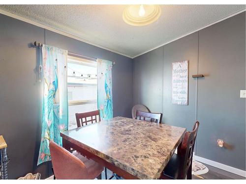 133 Caouette Crescent, Fort Mcmurray, AB - Indoor Photo Showing Dining Room
