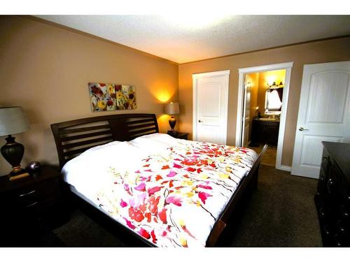 108 Grebe Road, Fort Mcmurray, AB - Indoor Photo Showing Bedroom