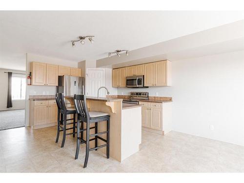 18-240 Laffont Way, Fort Mcmurray, AB - Indoor Photo Showing Kitchen