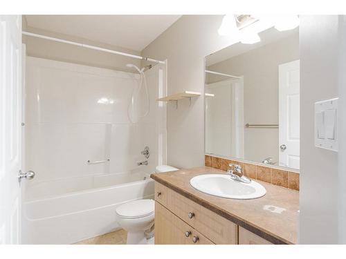 18-240 Laffont Way, Fort Mcmurray, AB - Indoor Photo Showing Bathroom