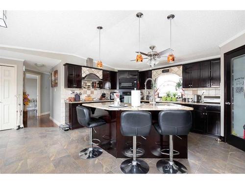 185 Card Crescent, Fort Mcmurray, AB - Indoor Photo Showing Kitchen With Upgraded Kitchen