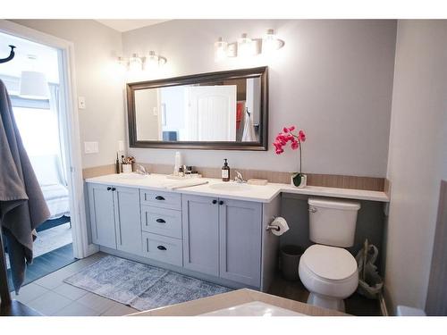 209 Blackburn Drive, Fort Mcmurray, AB - Indoor Photo Showing Bathroom