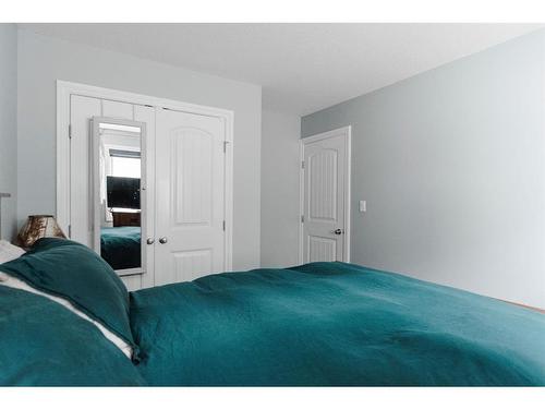 209 Blackburn Drive, Fort Mcmurray, AB - Indoor Photo Showing Bedroom