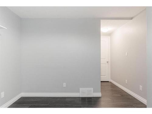 209 Blackburn Drive, Fort Mcmurray, AB - Indoor Photo Showing Other Room