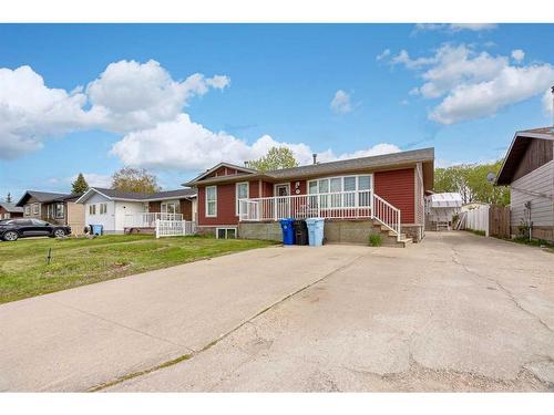 399 Cornwall Drive, Fort Mcmurray, AB - Outdoor With Deck Patio Veranda