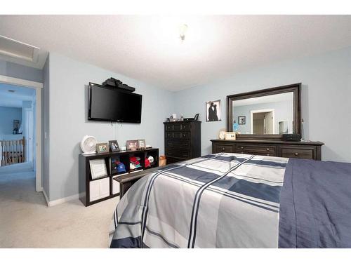 170 St. Laurent Way, Fort Mcmurray, AB - Indoor Photo Showing Bedroom