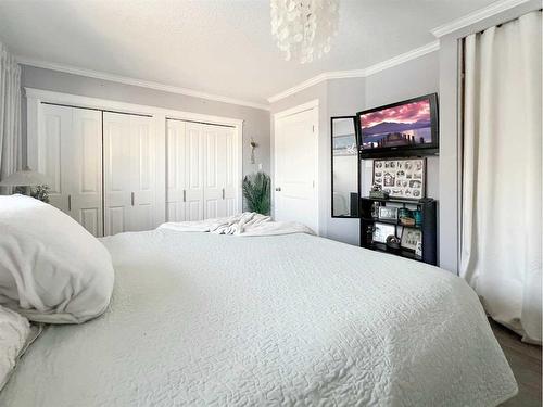 23 Moberly Crescent, Fort Mcmurray, AB - Indoor Photo Showing Bedroom