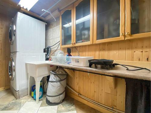 23 Moberly Crescent, Fort Mcmurray, AB - Indoor Photo Showing Laundry Room