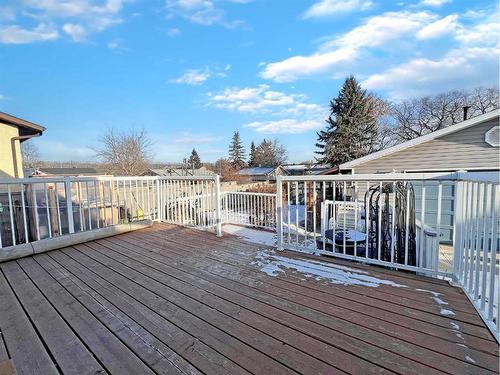 23 Moberly Crescent, Fort Mcmurray, AB - Outdoor With Deck Patio Veranda With Exterior