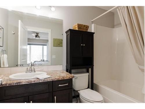 453 Heritage Drive, Fort Mcmurray, AB - Indoor Photo Showing Bathroom