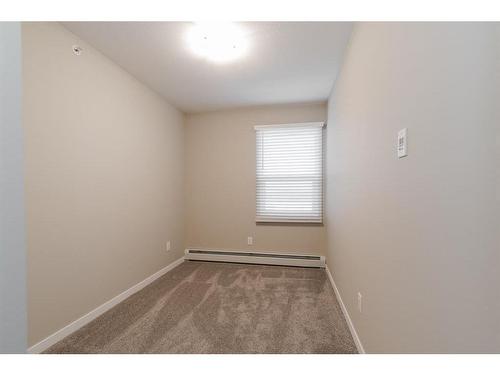 334-201 Abasand Drive, Fort Mcmurray, AB - Indoor Photo Showing Other Room