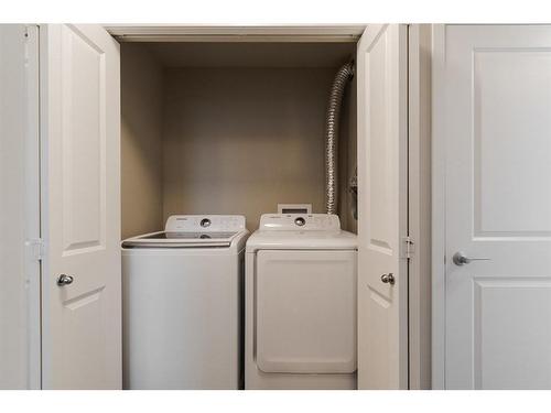 334-201 Abasand Drive, Fort Mcmurray, AB - Indoor Photo Showing Laundry Room