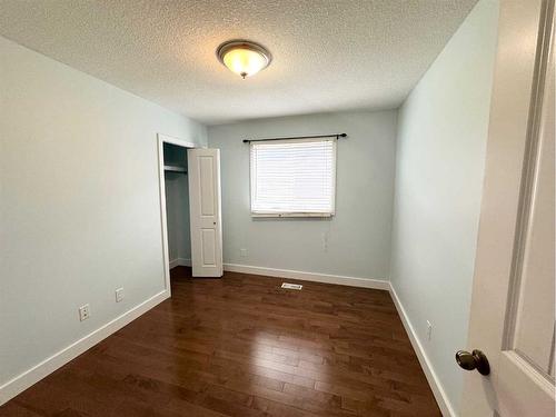 363 Fireweed Crescent, Fort Mcmurray, AB - Indoor Photo Showing Other Room