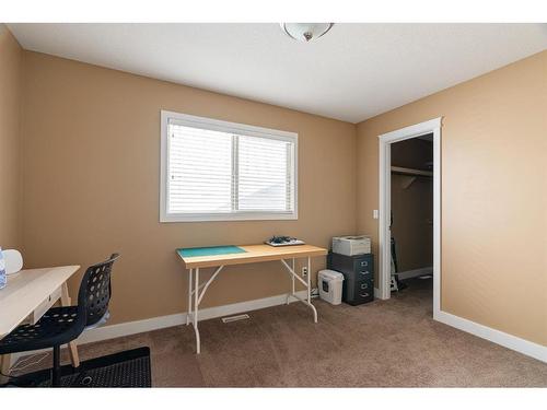 117 Elderberry Street, Fort Mcmurray, AB - Indoor Photo Showing Other Room