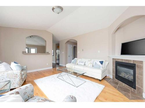 498 Pacific Crescent, Fort Mcmurray, AB - Indoor Photo Showing Living Room With Fireplace