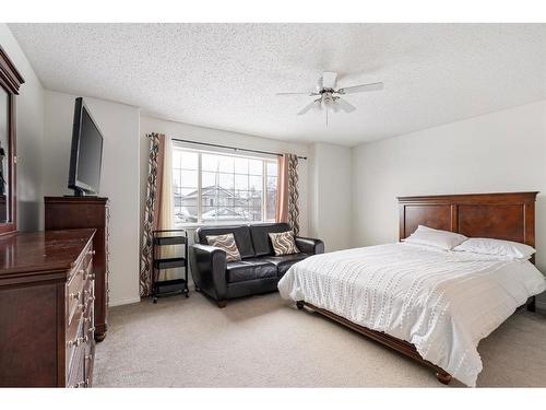 153 Cinnamon Street, Fort Mcmurray, AB - Indoor Photo Showing Bedroom