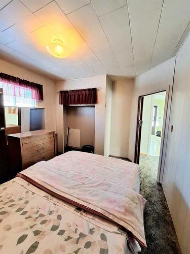 66735 Rng Rd 135, Rural Lac La Biche County, AB - Indoor Photo Showing Bedroom