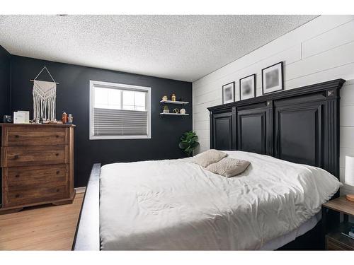 241 Bird Crescent, Fort Mcmurray, AB - Indoor Photo Showing Bedroom