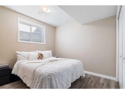 237 Callen Drive, Fort Mcmurray, AB - Indoor Photo Showing Bedroom