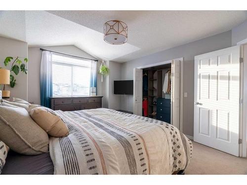 145 Sandstone Lane, Fort Mcmurray, AB - Indoor Photo Showing Bedroom