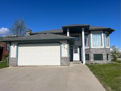 209 Blanchett Road, Fort Mcmurray, AB - Outdoor