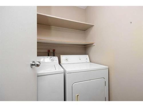 110 Caldwell Crescent, Fort Mcmurray, AB - Indoor Photo Showing Laundry Room