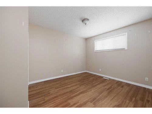 112 Caldwell Crescent, Fort Mcmurray, AB - Indoor Photo Showing Other Room